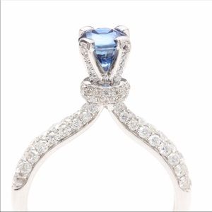 18K White Gold Blue Sapphire & Diamond Ring